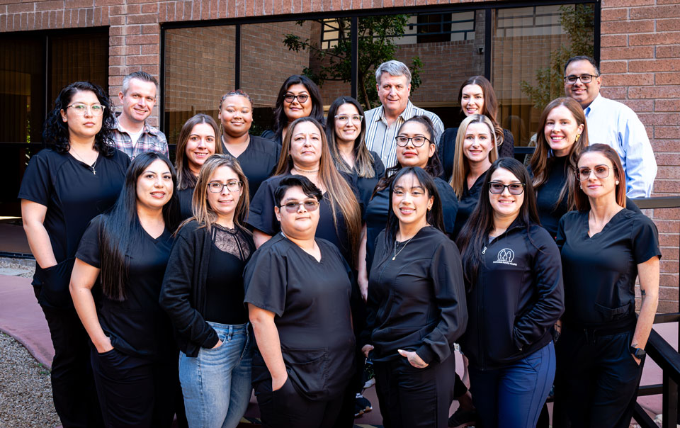 A group photo of the Scottsdale Family Health doctors and staff